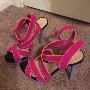 Jessica Simpson heels